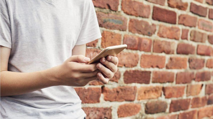 angst van ouders voor sexting en misbruik onder tieners