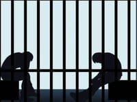 beelden van kindermisbruik mannen uit auckland veroordeeld tot gevangenisstraf