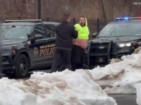 Мужчина из Пенсильвании обвиняется в нанесении ножевых ранений 3-месячному ребенку после слов о "жертвоприношении