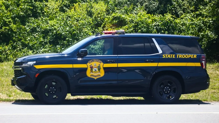 Detienen a un profesor de baile de Delaware por presuntos abusos sexuales y incitación a menores Vehículo de la Policía Estatal de Delaware.