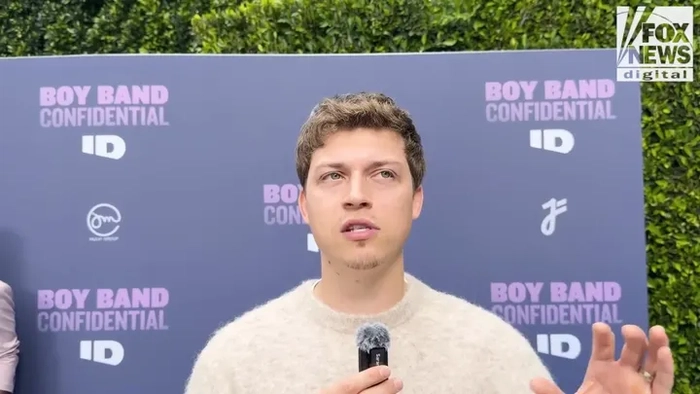 Ricky García, ex miembro de una boy band, expone cómo los depredadores atacan a las jóvenes estrellas de la industria