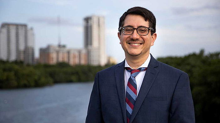 Un hombre de Texas acusado de delitos sexuales contra menores evita la cárcel en un acuerdo con un fiscal apoyado por Soros: informe José Garza Foto