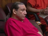 hombre acusado de espantoso abuso infantil en caso de asesinato nombra nuevo abogado