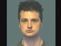 michael overby detenido un hombre de oklahoma que pregunto a una stripper si podia tener sexo con su hija de 2 anos