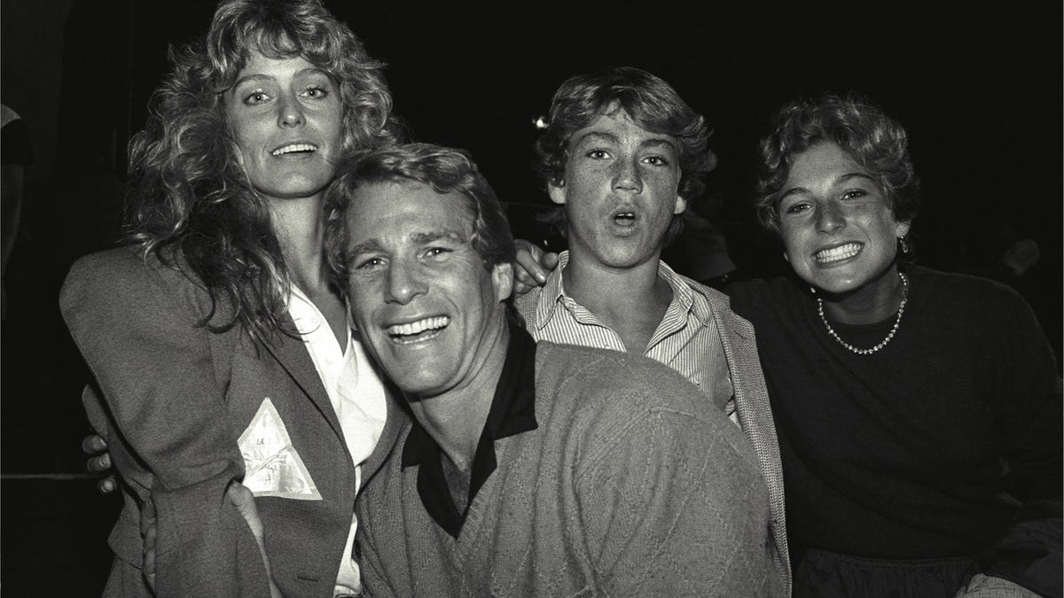 Farrah Fawcett, Ryan O'Neil, Griffin O'Neal y Tatum O'Neal