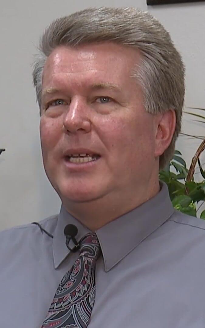 13 investiga politicas violadas por el departamento de servicios humanos de pueblo en casos de abuso infantil y muertes