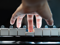 Hollywood piano teacher allegedly flees country after sexual abuse conviction involving teen