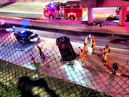 годовалый ребенок получил травмы после того, как водитель-подросток столкнул машину с моста в Оклахоме