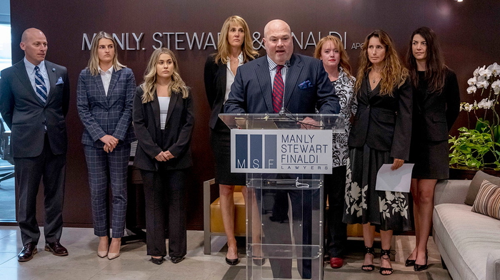 Адвокат объявляет об урегулировании исков против Калифорнийского университета в Лос-Анджелесе