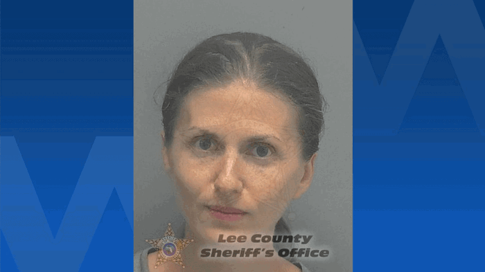 madre de cape coral en la corte el miercoles acusado de matar de hambre a su hijo