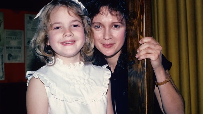 Hayden Panettiere y las estrellas infantiles cuyas relaciones con sus madres-agentes se complicaron Drew Barrymore y Jaid en 1982