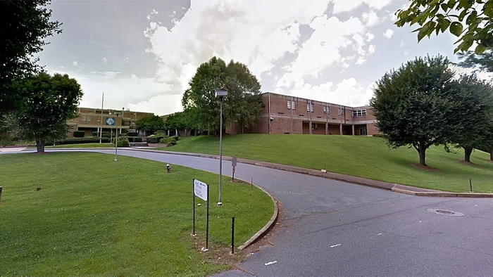 Внешний вид средней школы Макдауэлл в Северной Каролине