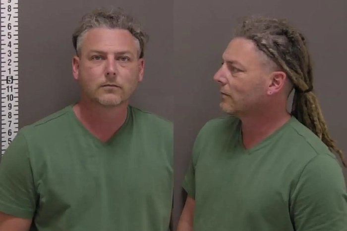 detenido en fargo un ex entrenador de animadoras de california acusado de abuso sexual de menores