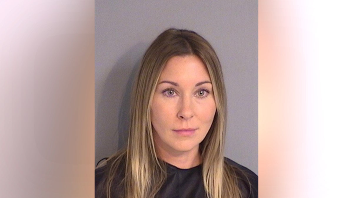 Ex agente de la ley de Florida acusado de obligar a un niño de 6 años a sumergirse en la piscina de un hotel: informe Ex agente de la ley de Florida acusado de obligar a un niño de 6 años a sumergirse en la piscina de un hotel: informe