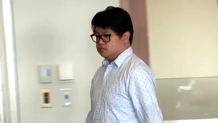 Amazon Teacher of the Year winner accused of preying on 14-year-old student Former Massachusetts teacher Tymond Tran walks inside Essex County Superior Court before his arraignment on child sex crime charges.