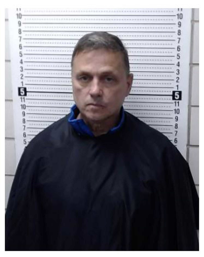 una pareja local se enfrenta a cargos relacionados con el abuso de menores