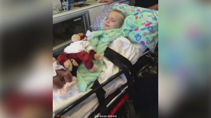 Майя Ковальски на больничной койке