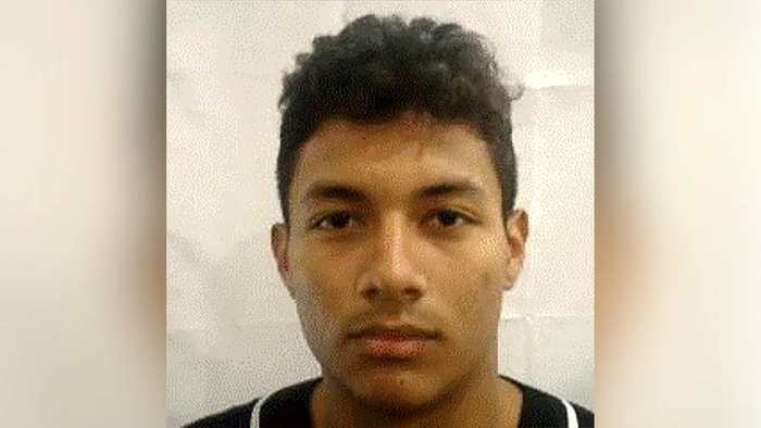 El ICE solicita a Carolina del Norte que mantenga detenido al inmigrante ilegal acusado de la muerte de un niño pequeño en la bañera fotografía policial de Ángel Israel Deras-Rivas