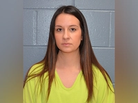 Учитель средней школы арестован в связи с предполагаемым случаем секса с учеником