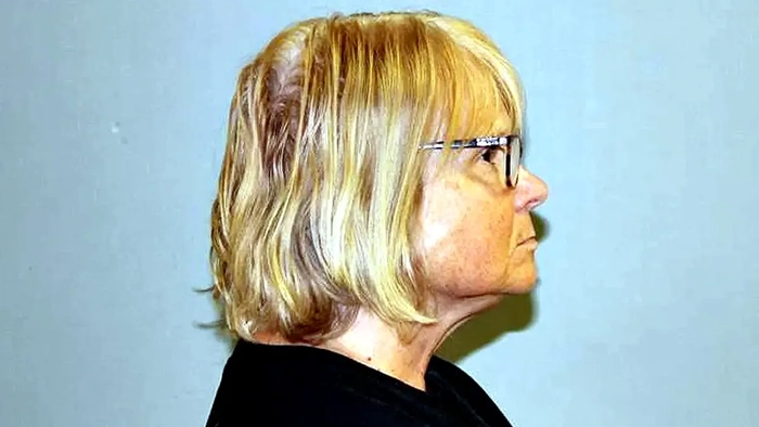 Нэнси Джин Троттье (Nancy Jean Trottier) mugshot sideview