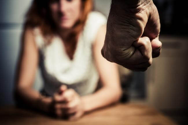 la nspcc destaca el devastador impacto de la violencia domestica en los ninos