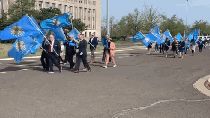 ninos de oklahoma honrados que murieron por abuso o negligencia infantil