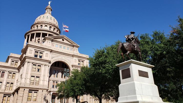 la comision del senado sobre el maltrato infantil examina la politica y estudia opciones para mejorar el sistema