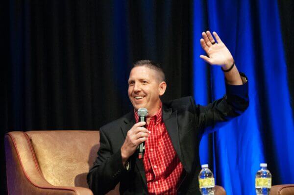 dos jovenes se suicidan en un estudio hormonal entre sexos financiado por los contribuyentes