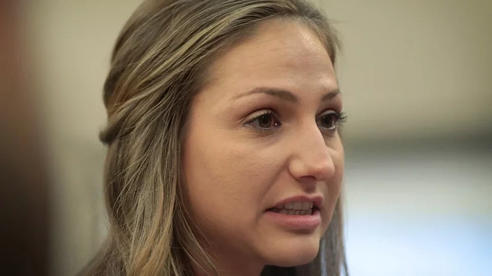 que paso con la familia de larry nassar despues de que fuera condenado a prision