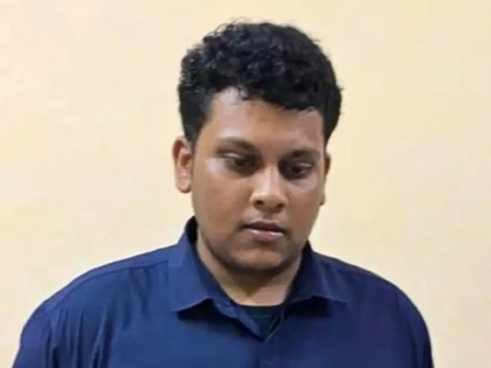 El FBI captura a un fugitivo bangladeshí extraditado por un caso masivo de extorsión sexual infantil en Internet