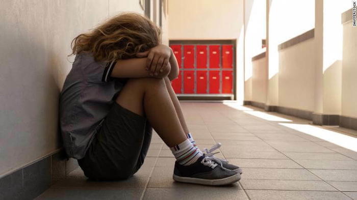 de bezorgdheid over niet gemelde kindermishandeling wordt groter na de vermindering van de covid beperkingen