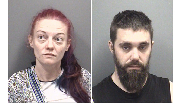 blotter un hombre y una mujer de rockwell acusados de dejar a un nino sin vigilancia en una tienda en estado de embriaguez