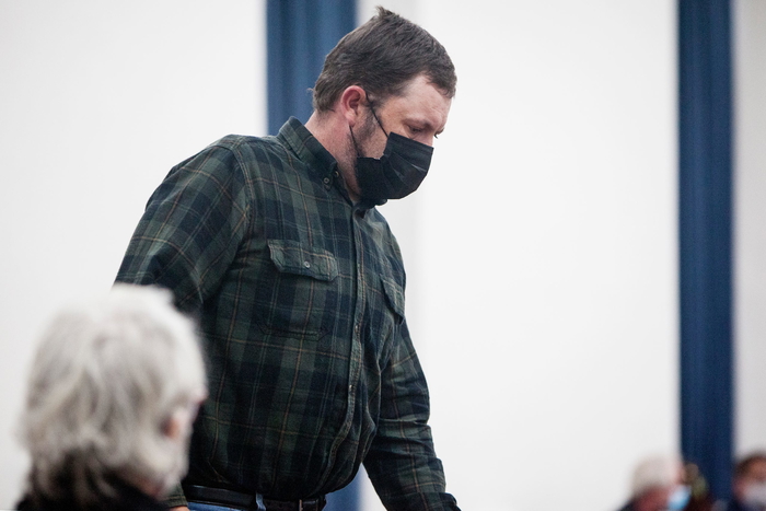 hombre de etowah acusado de dos docenas de casos de abuso sexual infantil mantiene su inocencia