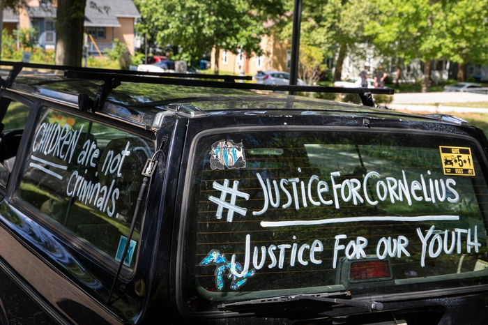 la familia resuelve una segunda demanda por homicidio involuntario tras la muerte de un estudiante en la academia lakeside