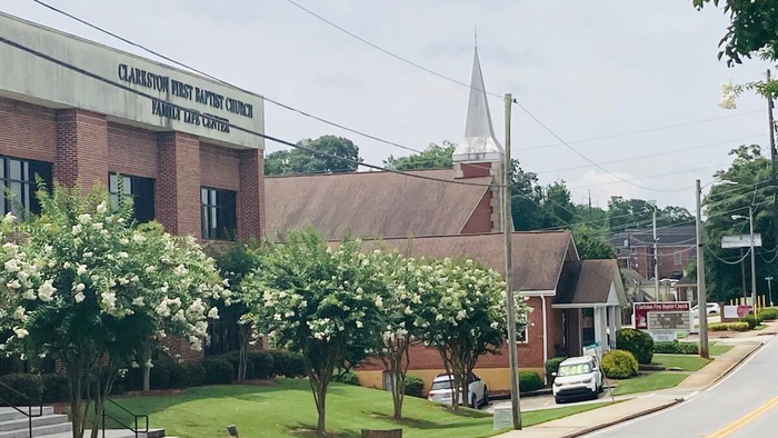 la guarderia de clarkston esta siendo investigada tras las acusaciones de abuso infantil