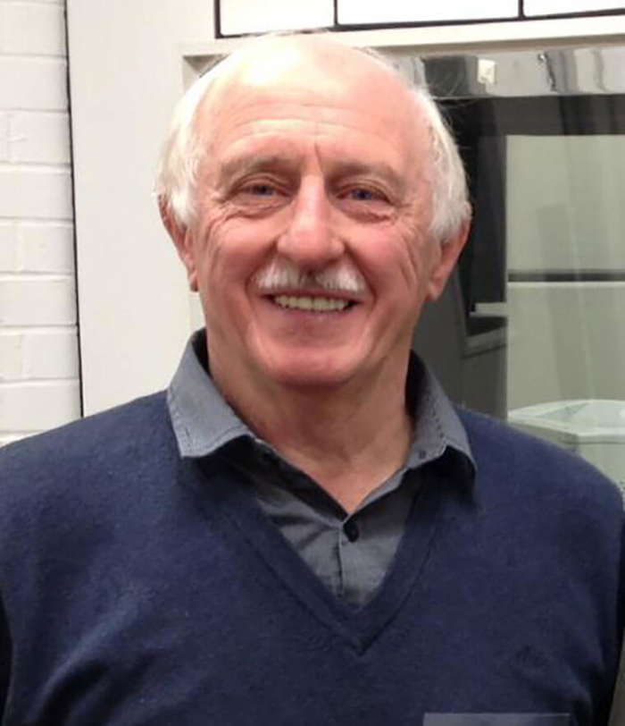 la policia vuelve a interrogar al olimpico de york tras mas acusaciones de abuso de menores