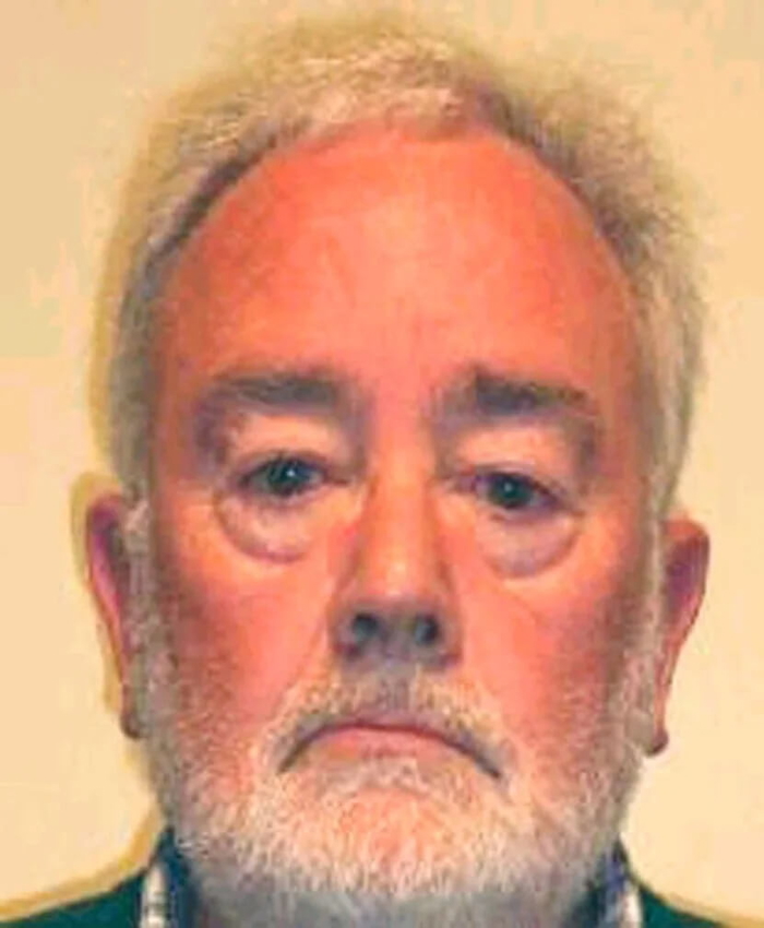 un hombre recibe una indemnizacion de 1 4 millones de libras por abusos de monjes cristianos