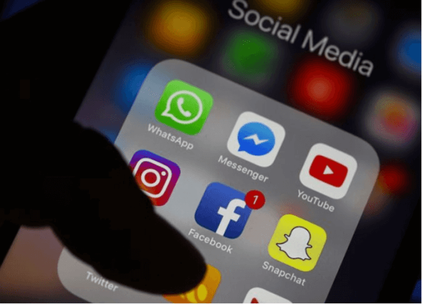 ouders gewaarschuwd tegen het blootstellen van kinderen aan sociale media