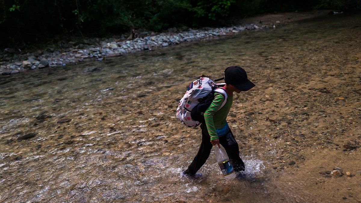 Un niño migrante ecuatoriano 
