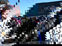 Минздрав утверждает, что агитаторы, выступающие против ВИЧ, помогали насильникам детей и членам банд уклоняться от депортации