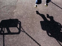 slachtoffers van seksueel misbruik van kinderen beschuldigd van liegen tegen de politie