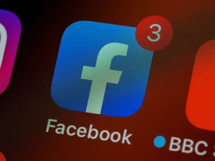 staggering 400 rise in child sexual abuse images on facebook as fears over encryption plans grow