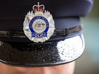 sydney man aangeklaagd voor kindermisbruik materiaal na tip van interpol