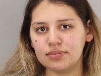 vrouw die sociale media firestorm veroorzaakte voor beschuldigingen van kindermisbruik gearresteerd